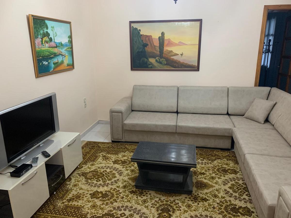 Shtepi Me Qera Fier Villa Екстериор снимка